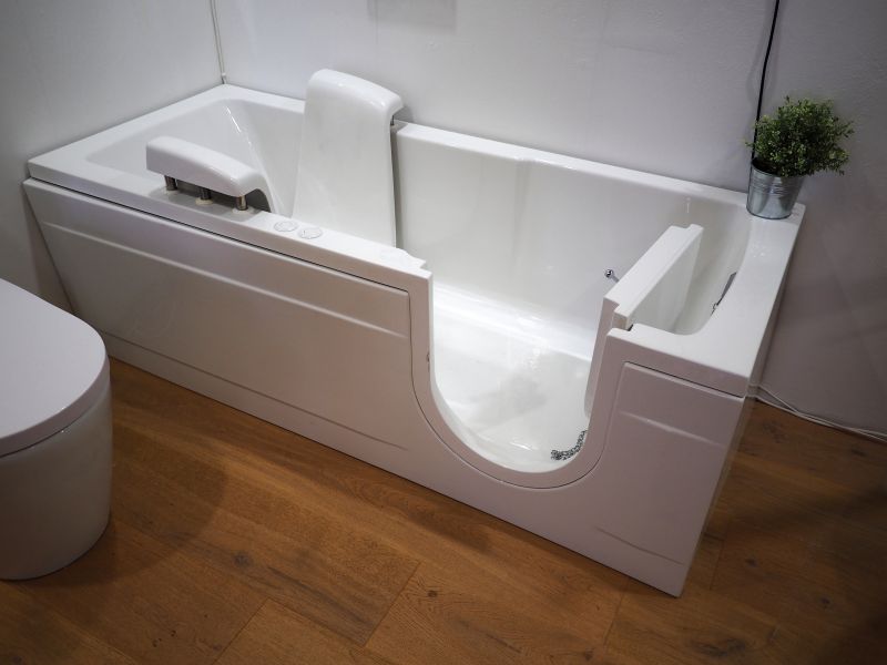 Minimalist Drop-in Tub
